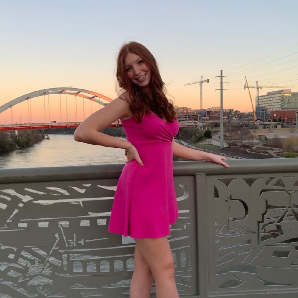 Meet your Posher, Alyson